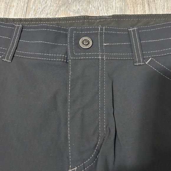 LIKE NEW! Men's Kuhl Cargo Tech Short - Gray - 33 - Picture 3 of 10